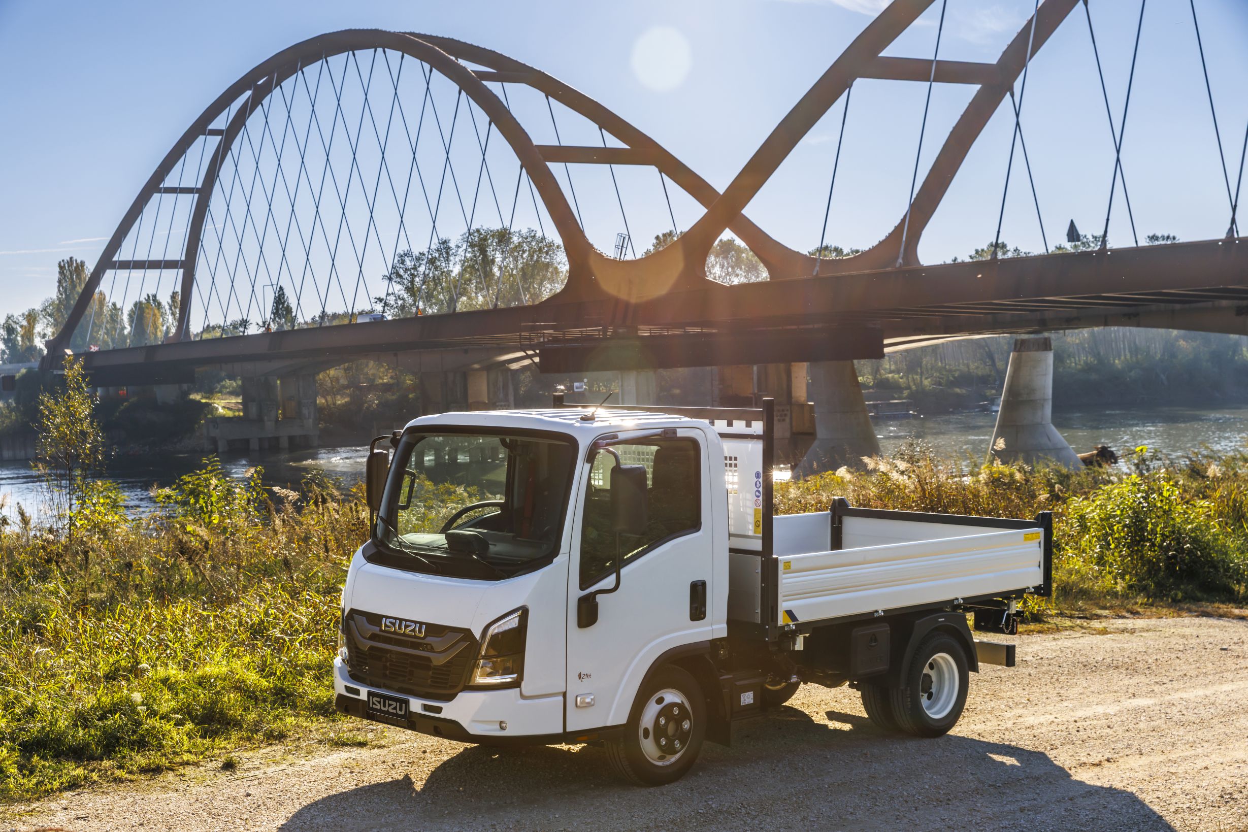 ISUZU Vergleich Fuso