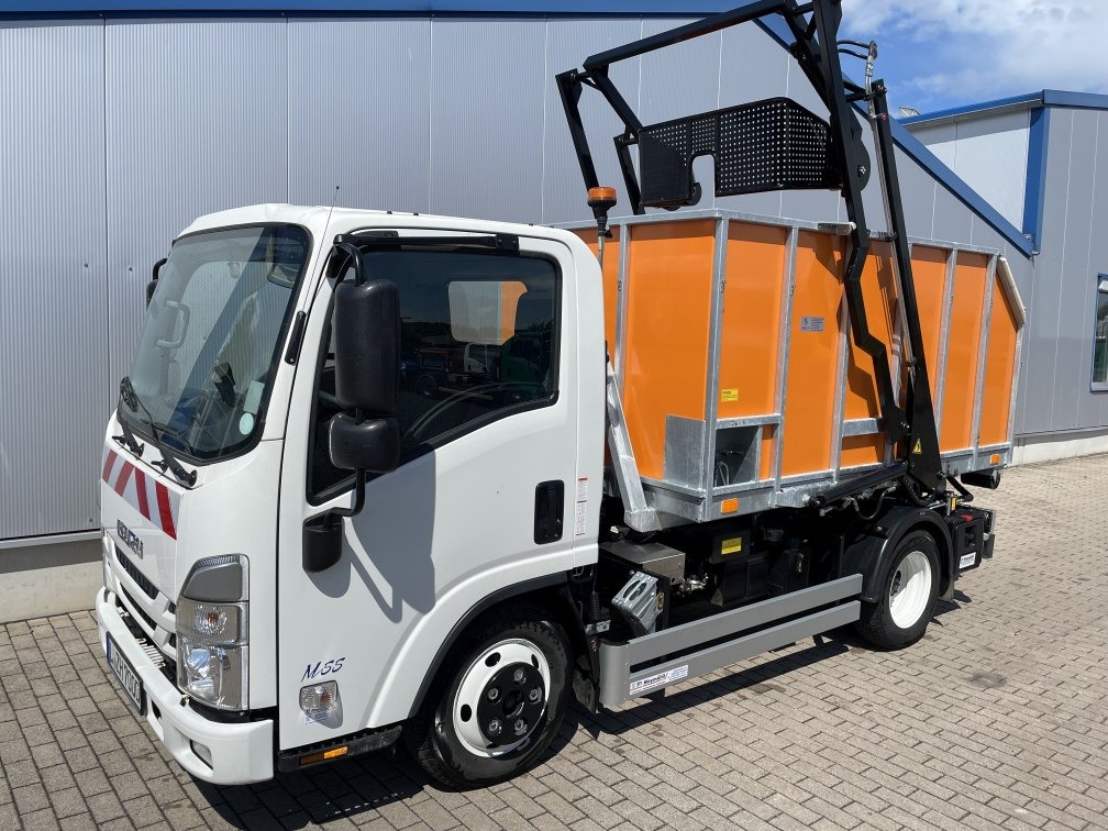 imgi_76_isuzu-nmr-m55-abroller-abrollcontainer-cts-mll-abfall-sammelsystem-2