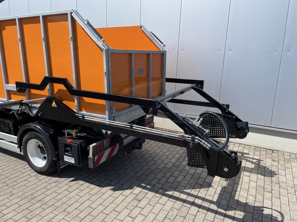 imgi_77_isuzu-nmr-m55-abroller-abrollcontainer-cts-mll-abfall-sammelsystem-3