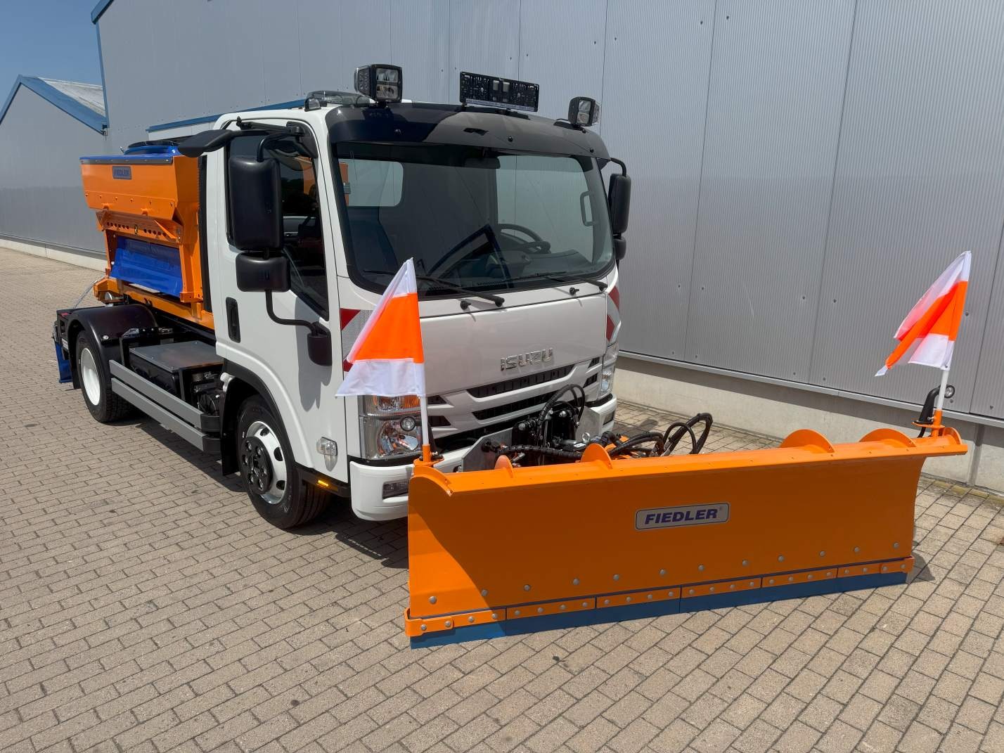 imgi_79_isuzu-npr-fiedler-cts-abroller-winterdienst-1